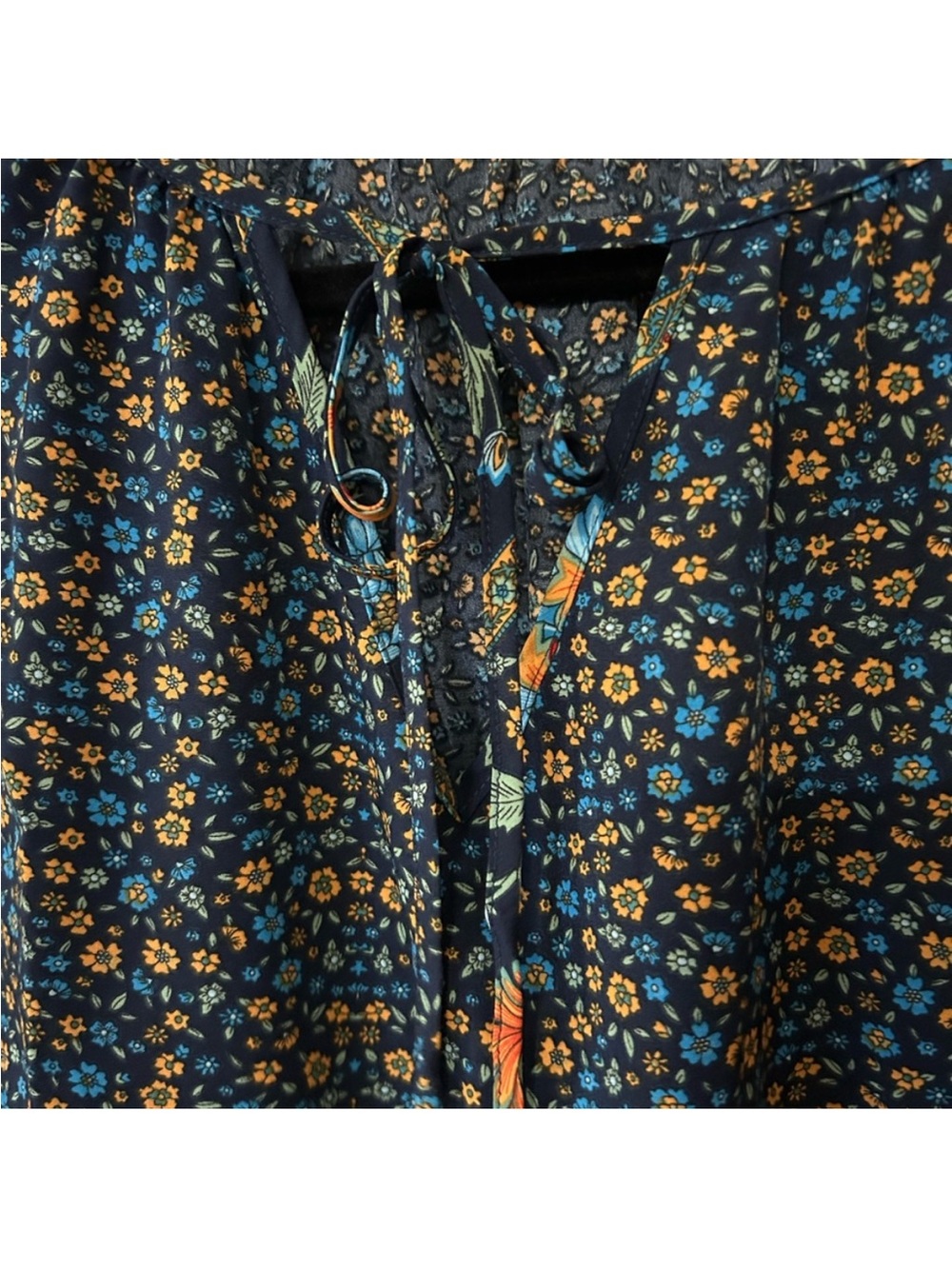 🆕 Navy Floral Tie Neck Blouse - Size 2X Open Sleeves - Picture 4 of 4